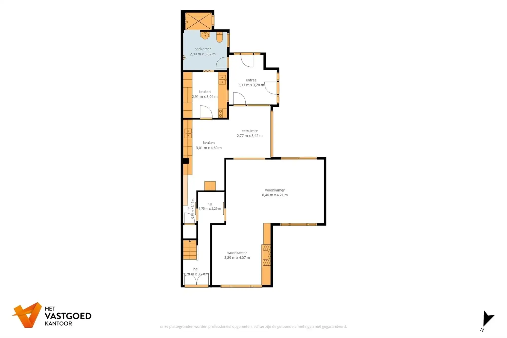 ZEER RUIME, DEELS GERENOVEERDE WONING MET RUIME, ZUIDGERICHTE TUIN foto 30