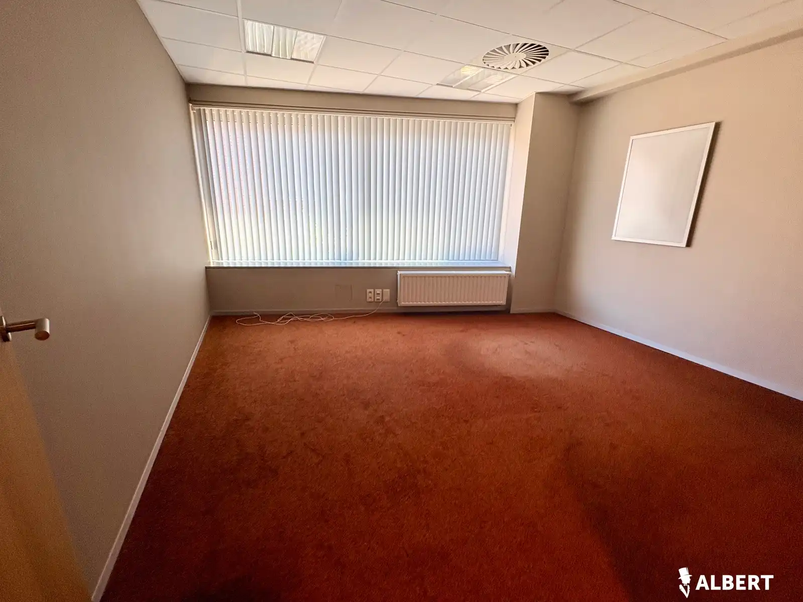 Lichtrijk handelspand van 497m2 op toplocatie! foto 23