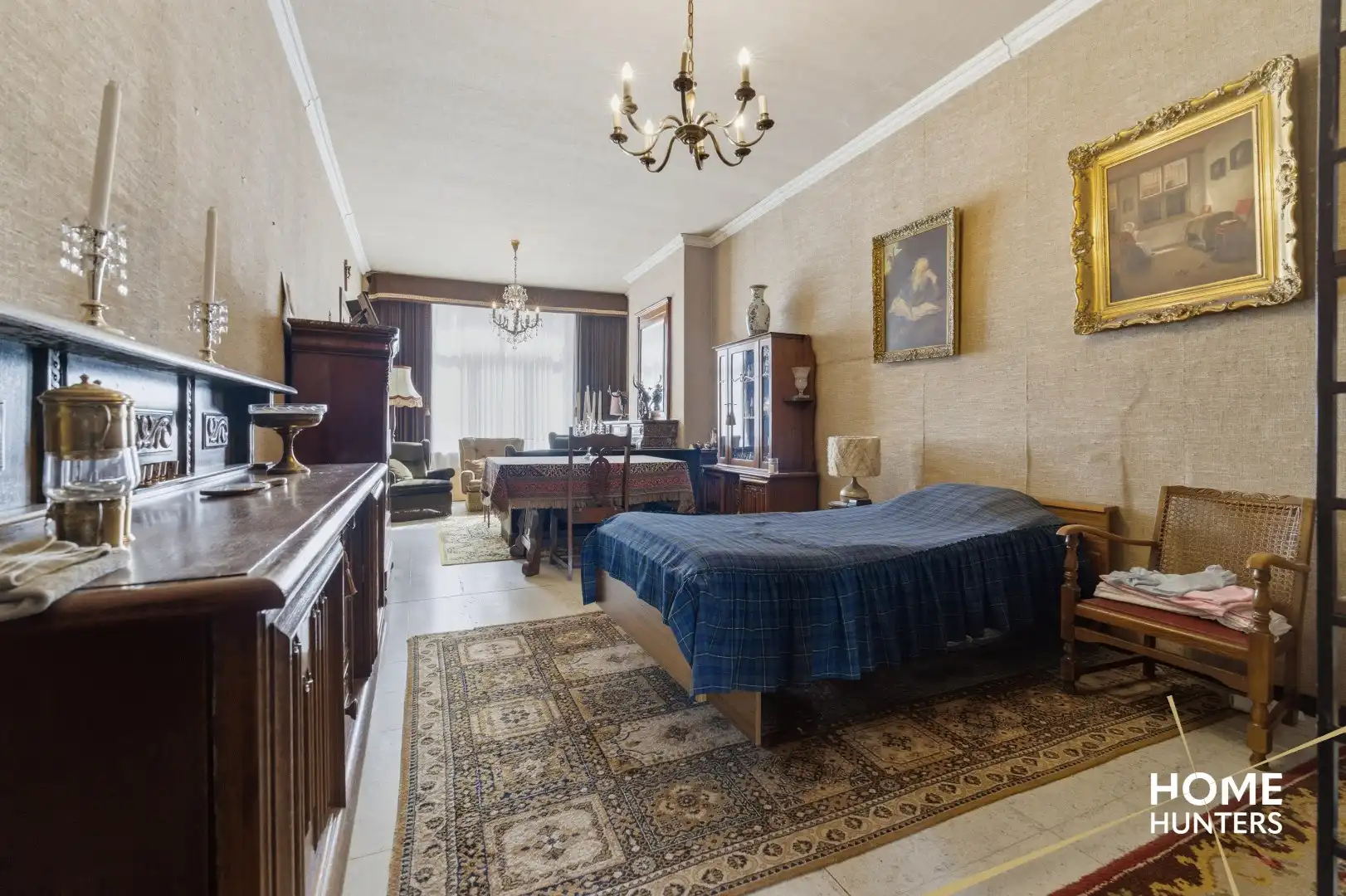 Karaktervolle te renoveren woning met 4 slaapkamers en ruime tuin te Ieper foto 7