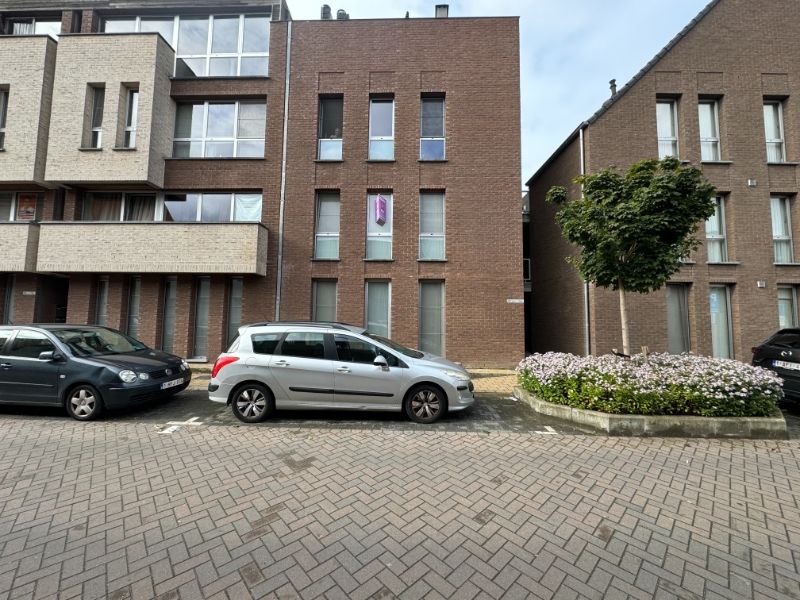 Luxe appartement in centrum Geel met garage en ruim terras! foto 1