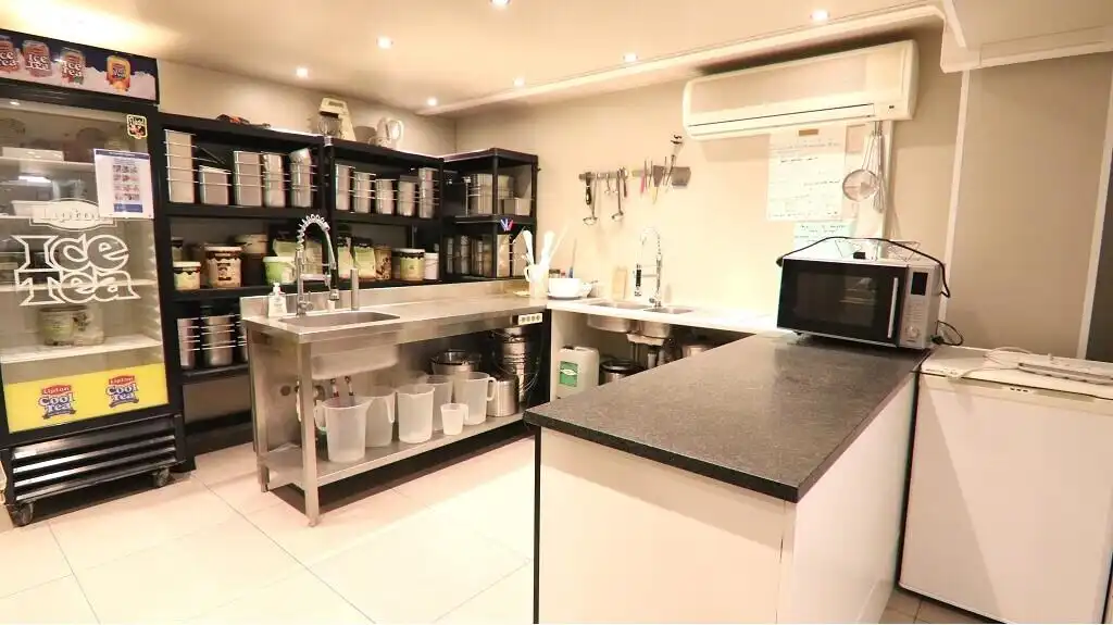 Horecapand met Terras te koop op de ZEEDIJK in Middelkerke foto 5