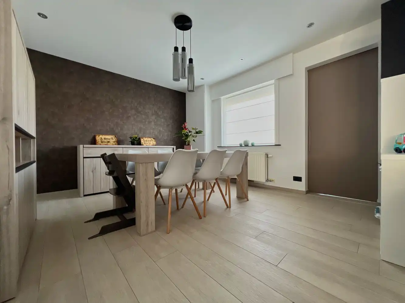 Prachtige gezinswoning met bijgebouw + zonnige tuin foto 3