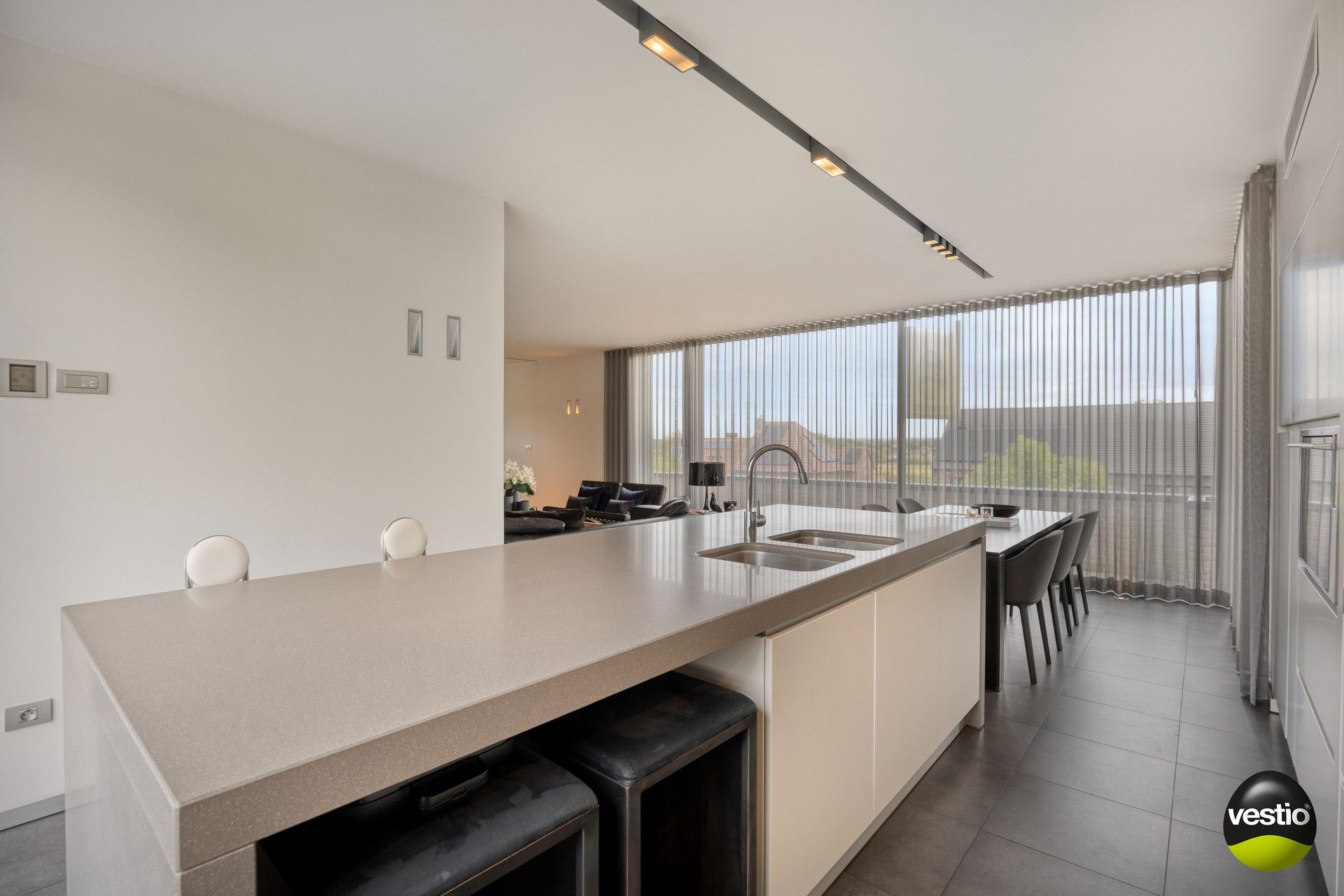 EXCLUSIEF PENTHOUSE OP 2 MIN VAN BILZEN CENTRUM foto 5