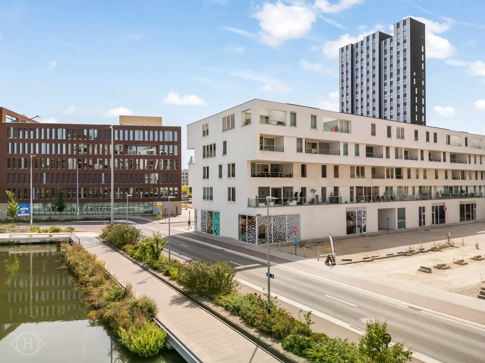 Bemeubeld appartement met prachtig terras foto 30