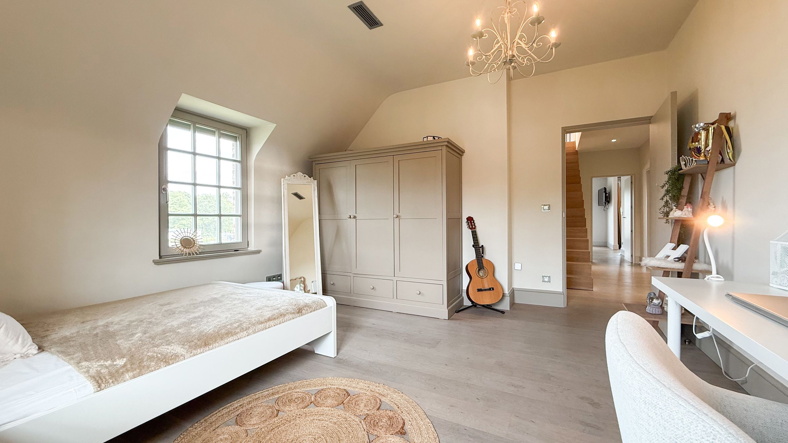 Exclusieve villa met zwembad op riant perceel in Koersel! foto 41