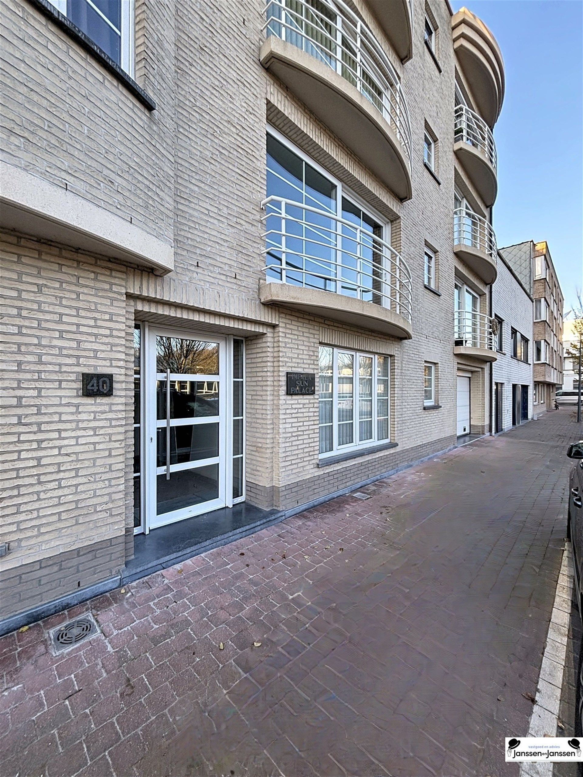 Ruim gelijkvloers appartement met topligging in Oostende foto 19