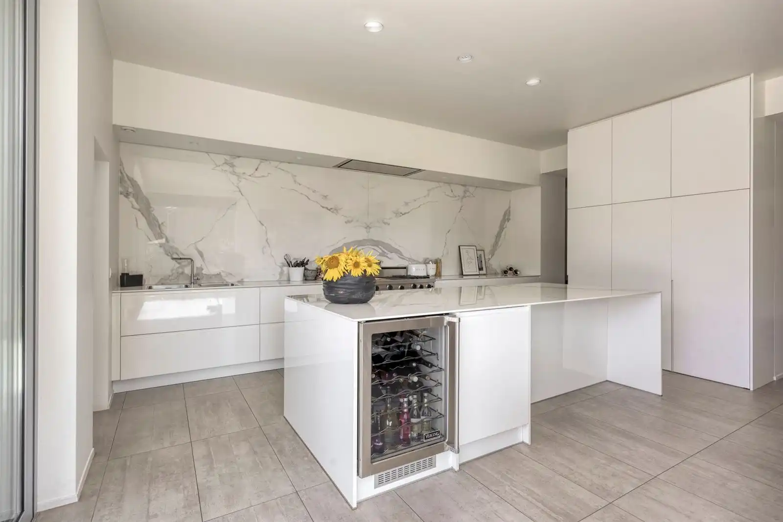 Ruime woning met 4 slaapkamers en bureau te koop foto 9