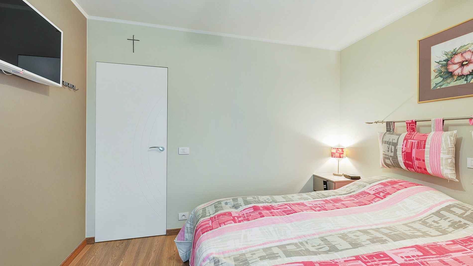 Recent appartement met groot terras nabij het strand  foto 14