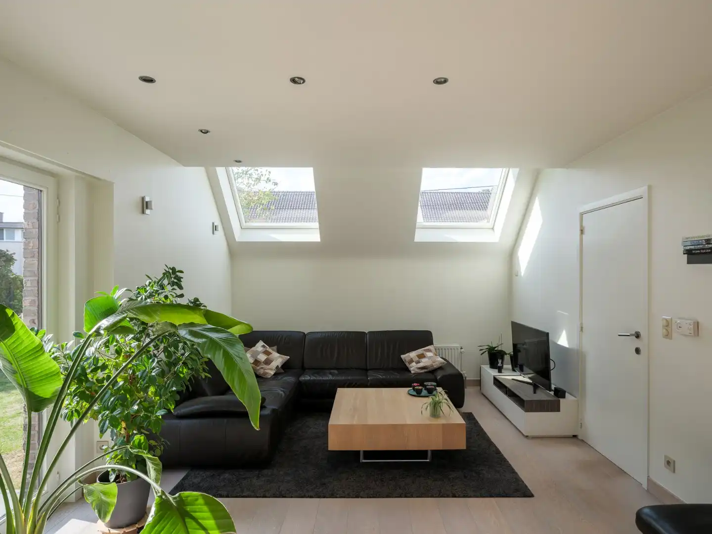 Instapklare villa met 4 slaapkamers en zonnige tuin in Drongen foto 8