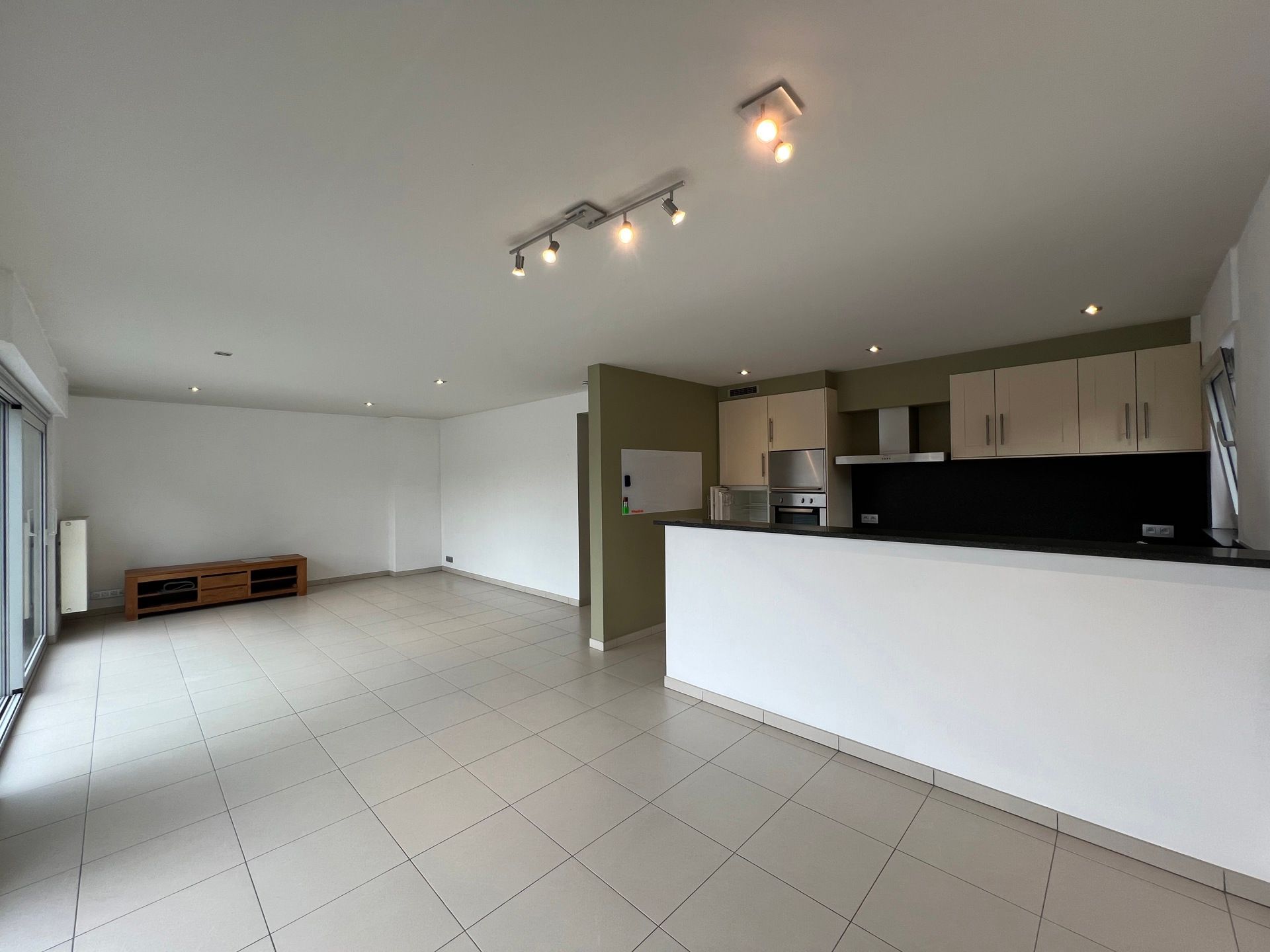 Super goed gelegen en prachtig gelijkvloers appartement foto 7