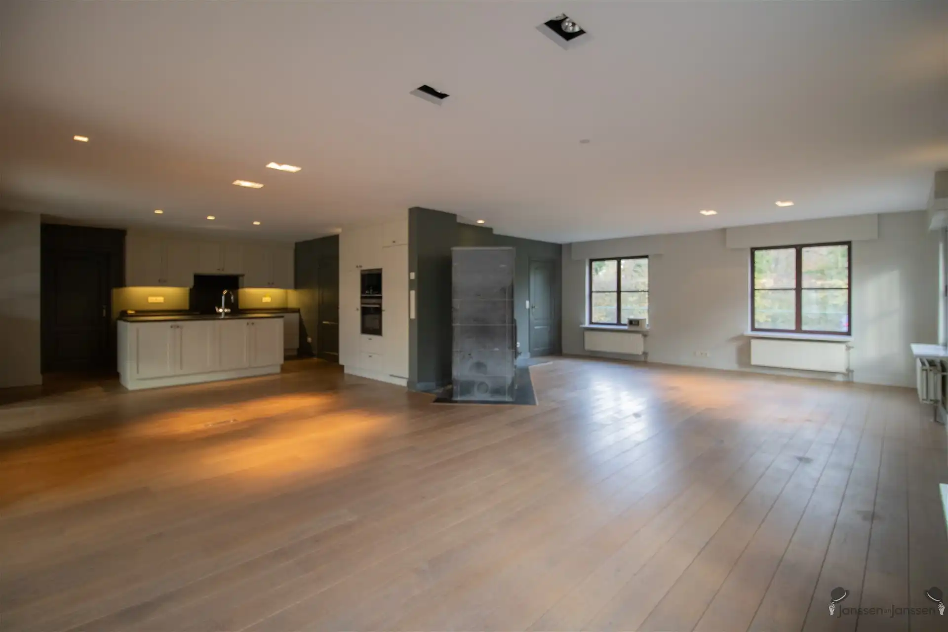 Rustig gelegen villa met min. 5 slaapkamers, ruime garage en zwembad op 1.876 m² foto 6