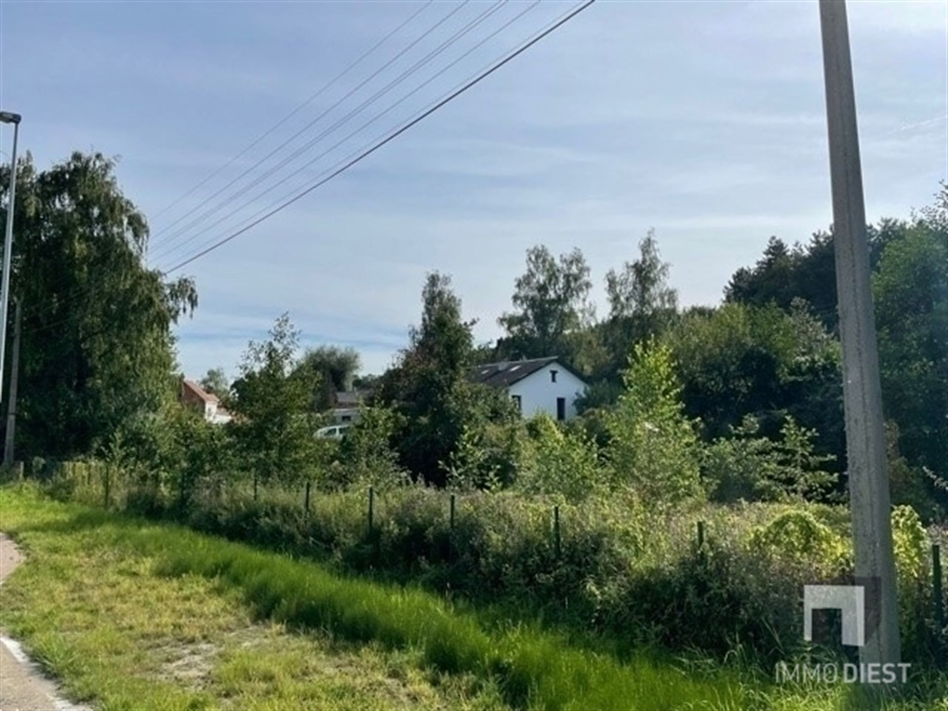 Projectgrond voor 3 villa's aan het water foto 12