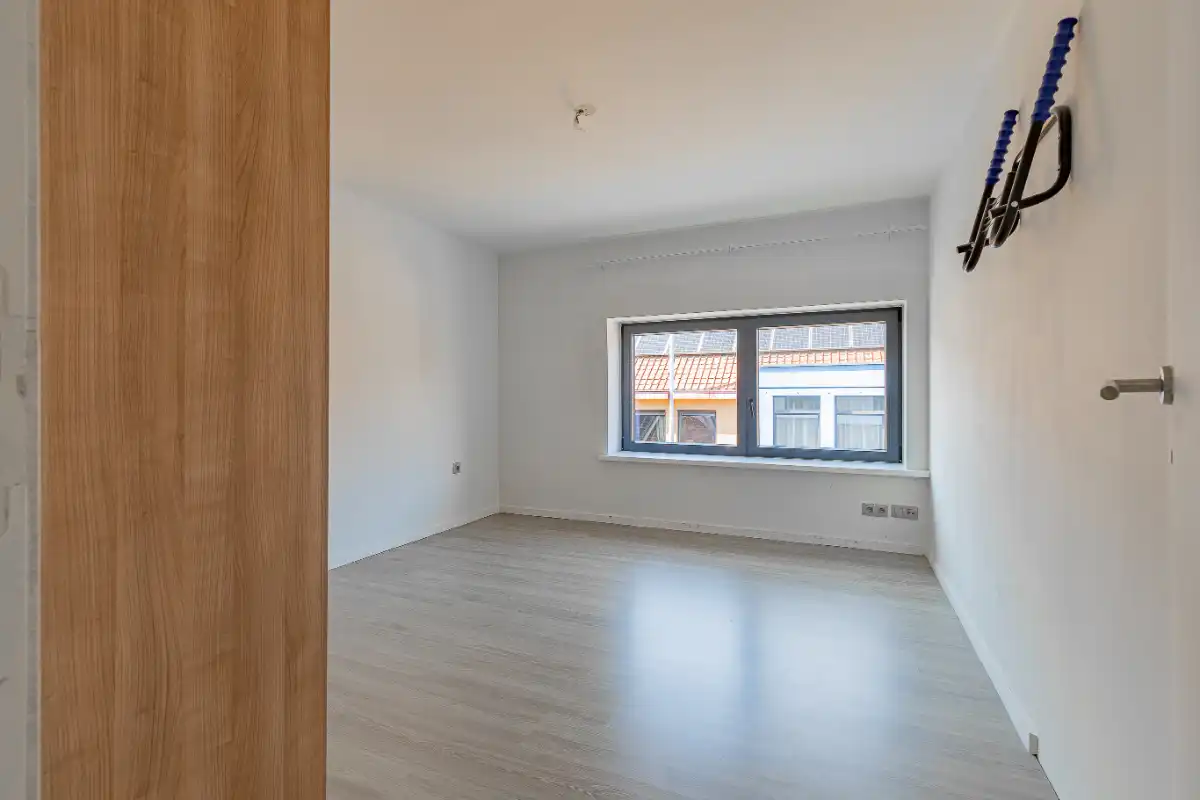 Multifunctioneel pand met praktijkruimte en instapklaar duplexappartement foto 15