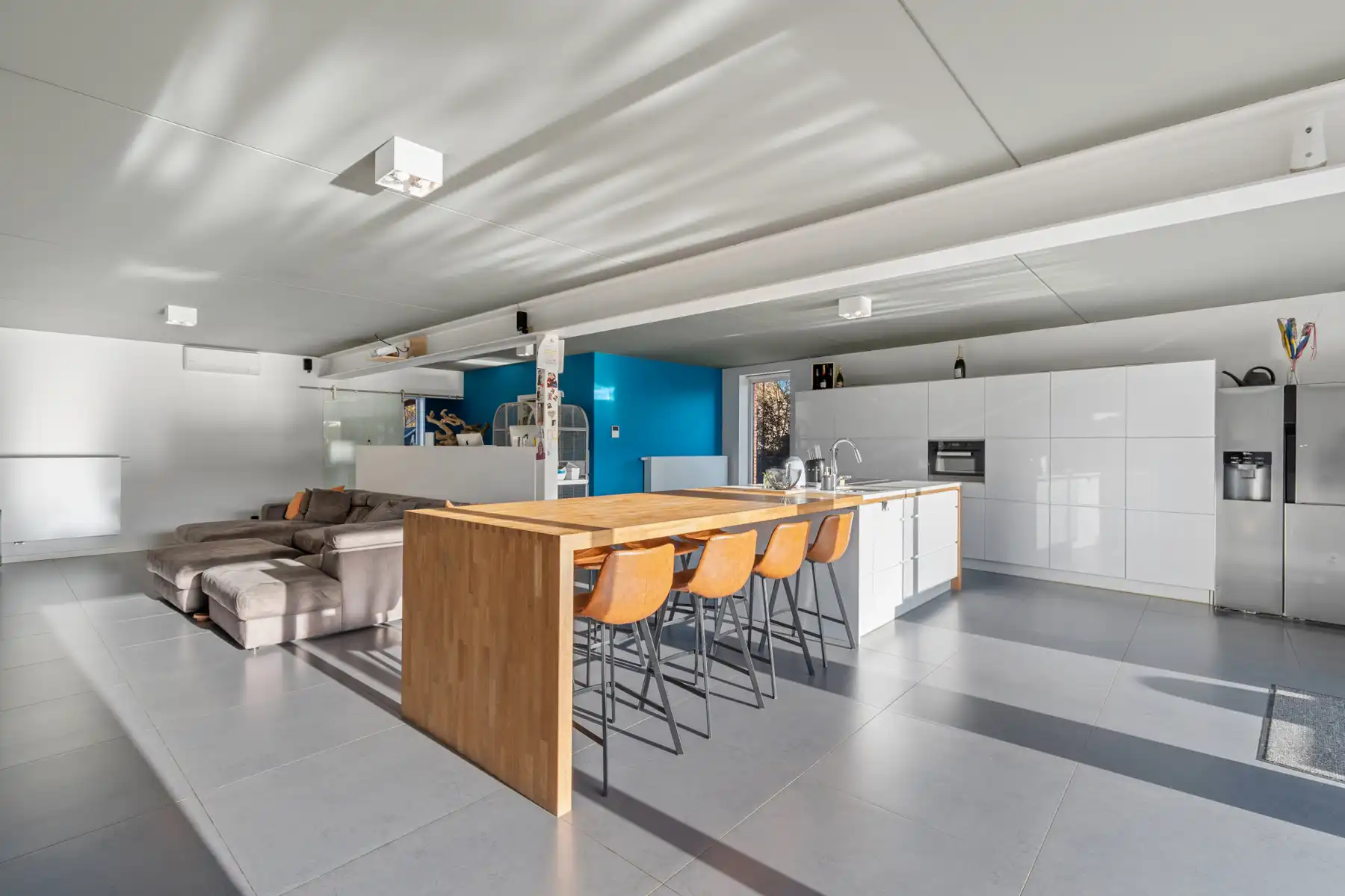 Moderne en exclusieve villa met 4 slpk, zwembad en wellness foto 4