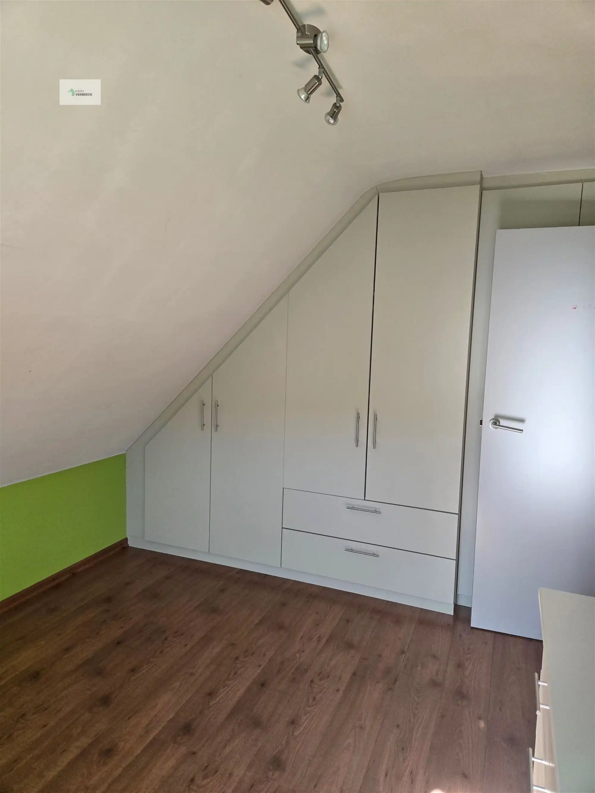 Ruime Woning met 3 Slaapkamers in Bale foto 38