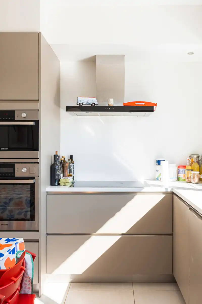 Ruime gezinswoning met 4 slaapkamers op perceel van 528 m² foto 10