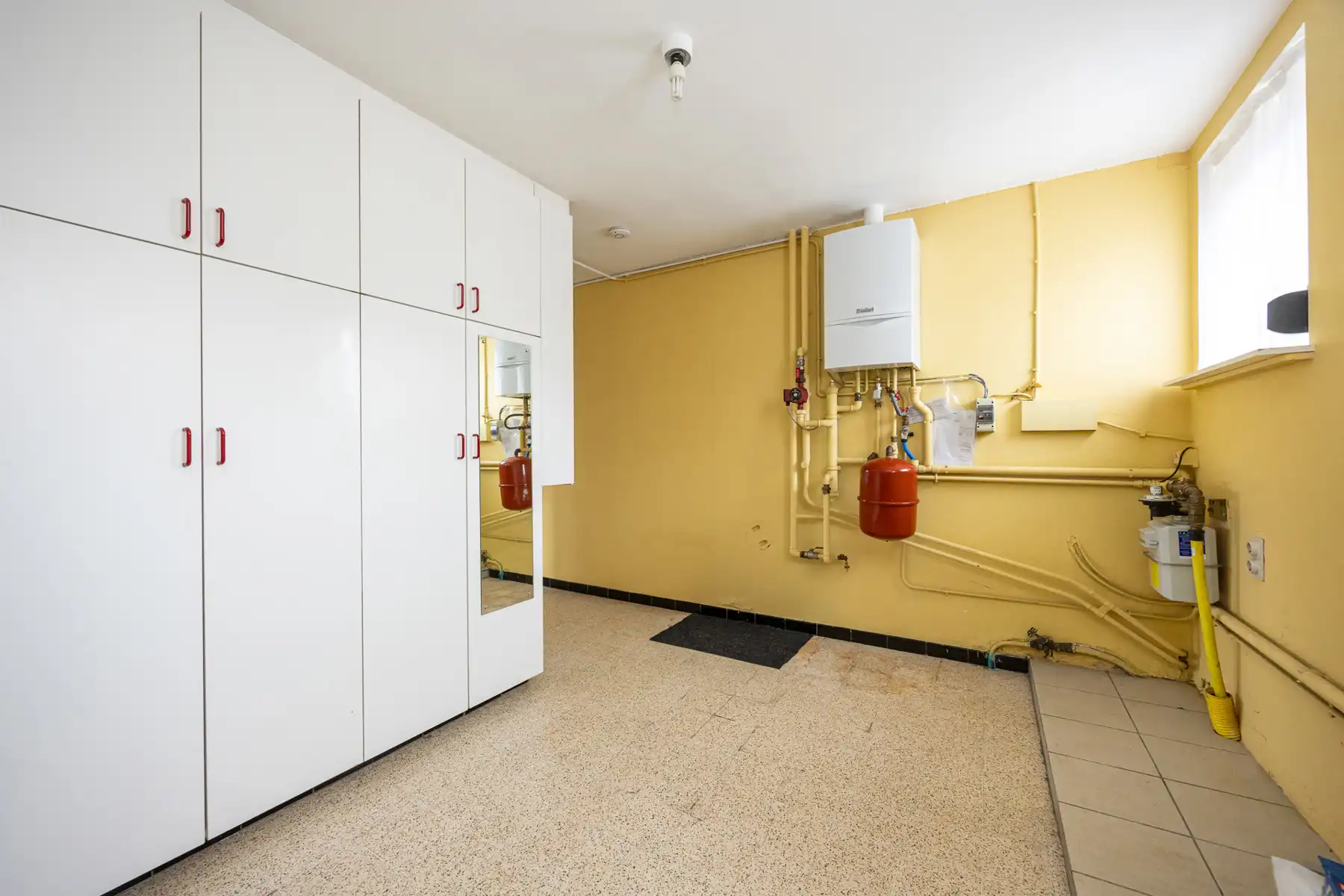 Vrijstaande eengezinswoning met 3 slaapkamers op een perceel van 912m².  foto 11