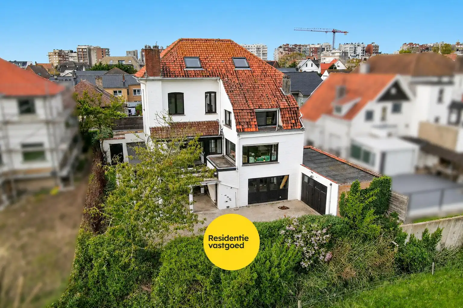 Karaktervolle villa met prachtig vergezicht op wandelafstand van zee foto 2