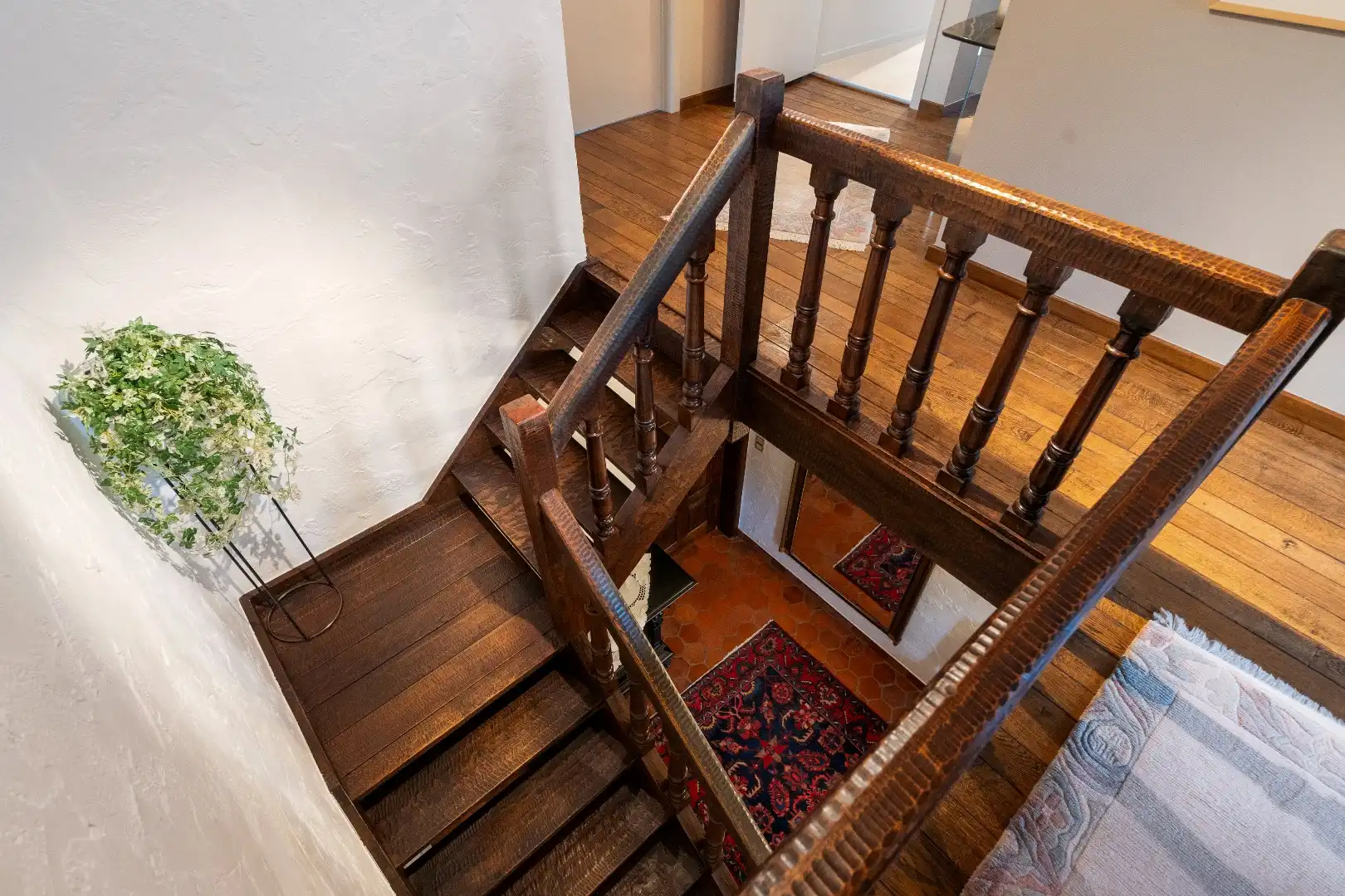 KWALITATIEF AFGEWERKTE VILLA IN RUSTIGE WIJK MET EPC B (172), 4 SLPKS, DUBBELE GARAGE EN 325M² BEW. OPP. foto 19