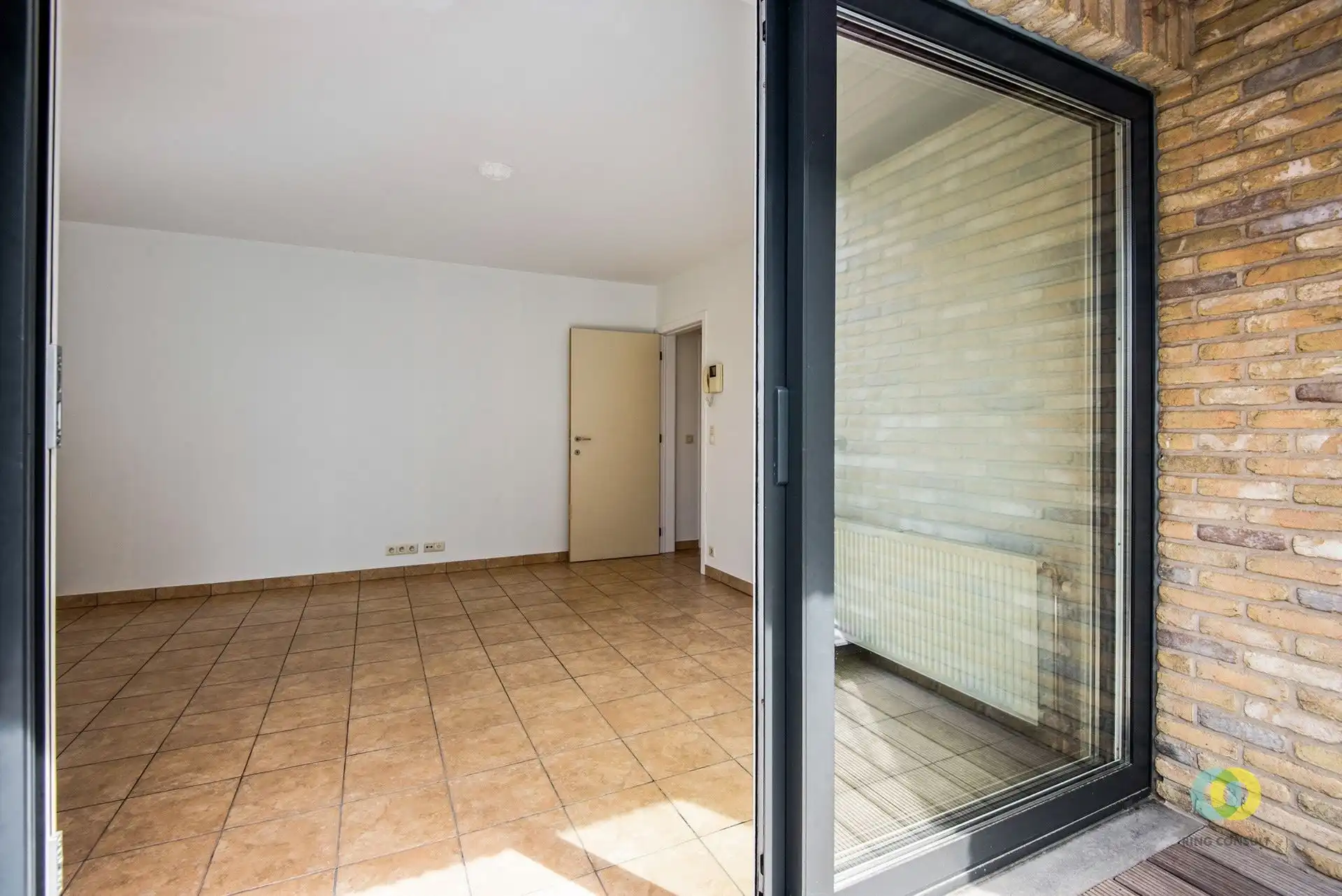 Appartement met twee slaapkamers en binnestaanplaats foto 7