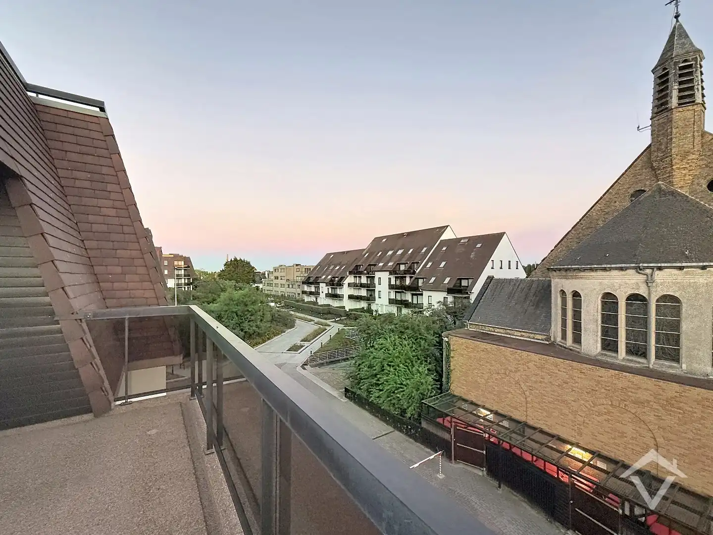 Verzorgd 2-slpk-app. nabij St-Idesbald + zonnig terras met lateraal zeezicht  foto 16