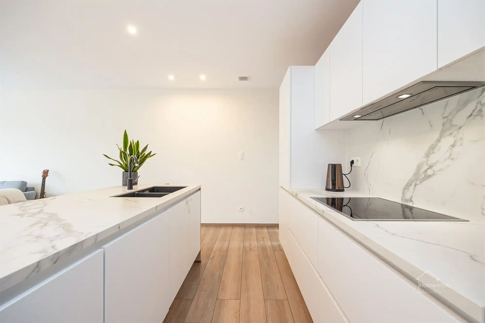 Prachtige Instapklare woning, A label, 4 slaapk+ bureel foto 3