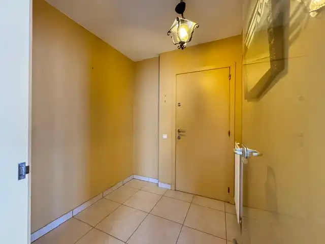 Zeer ruim 2 slpk appartement te huur in Westende dorp! foto 8