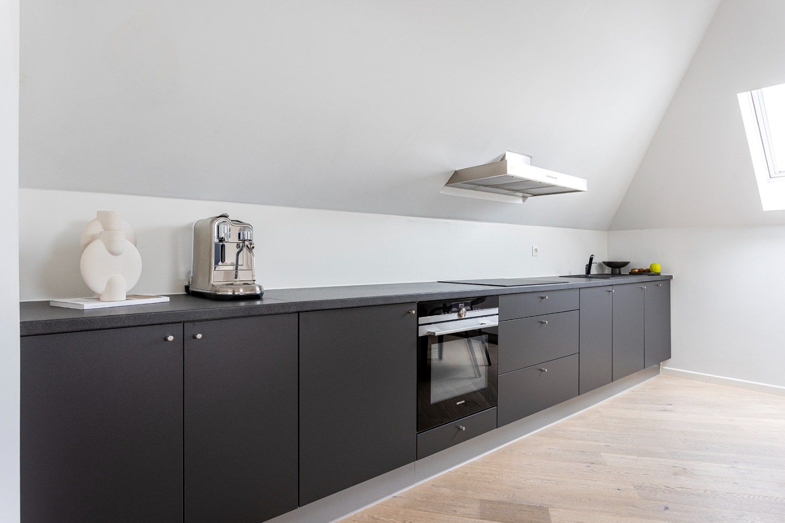 Luxueus 1-slaapkamer appartement te centrum Antwerpen! foto 10