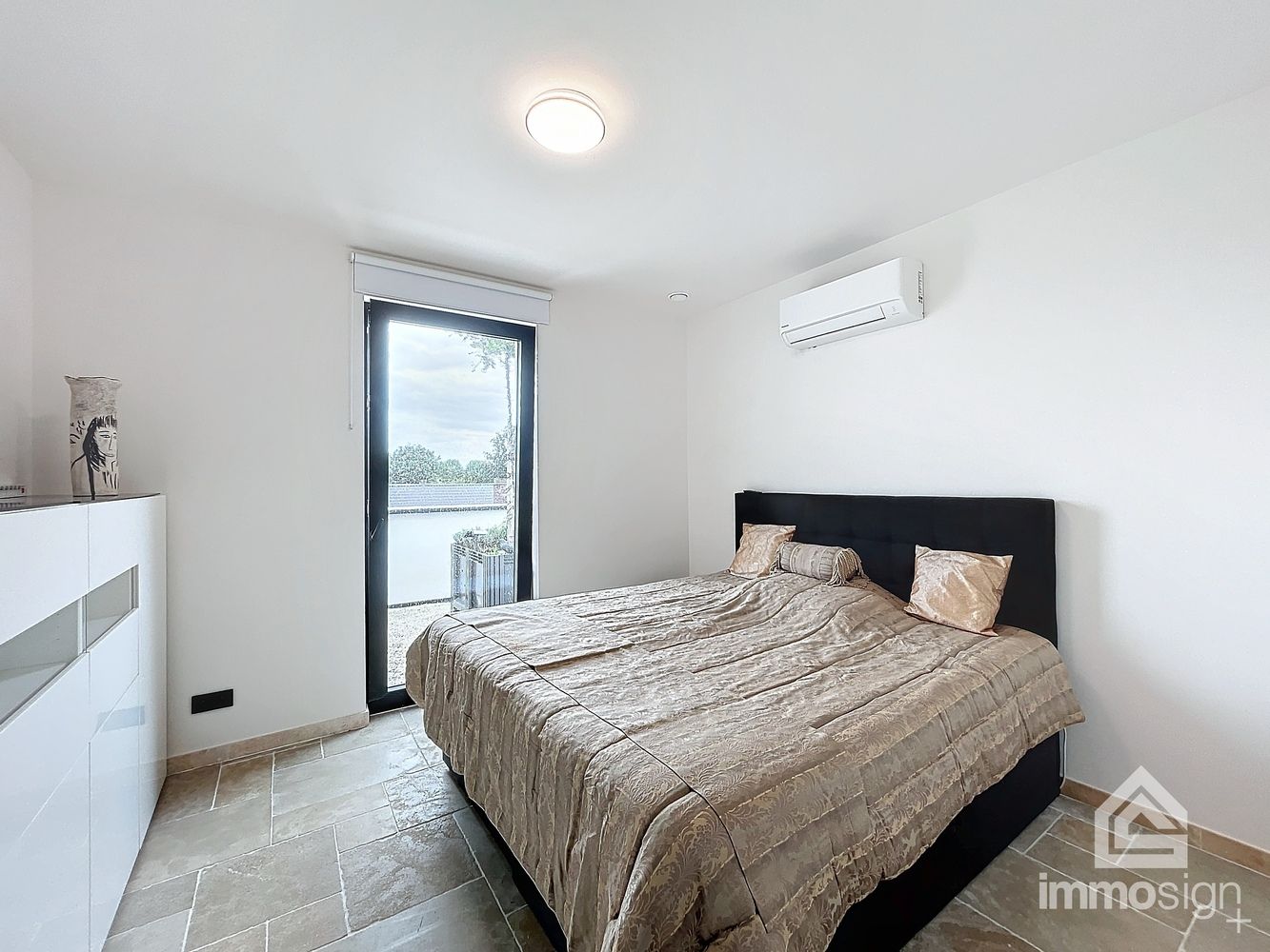 Hoogwaardig afgewerkt penthouse met zeer groot terras te Boekt! foto 18