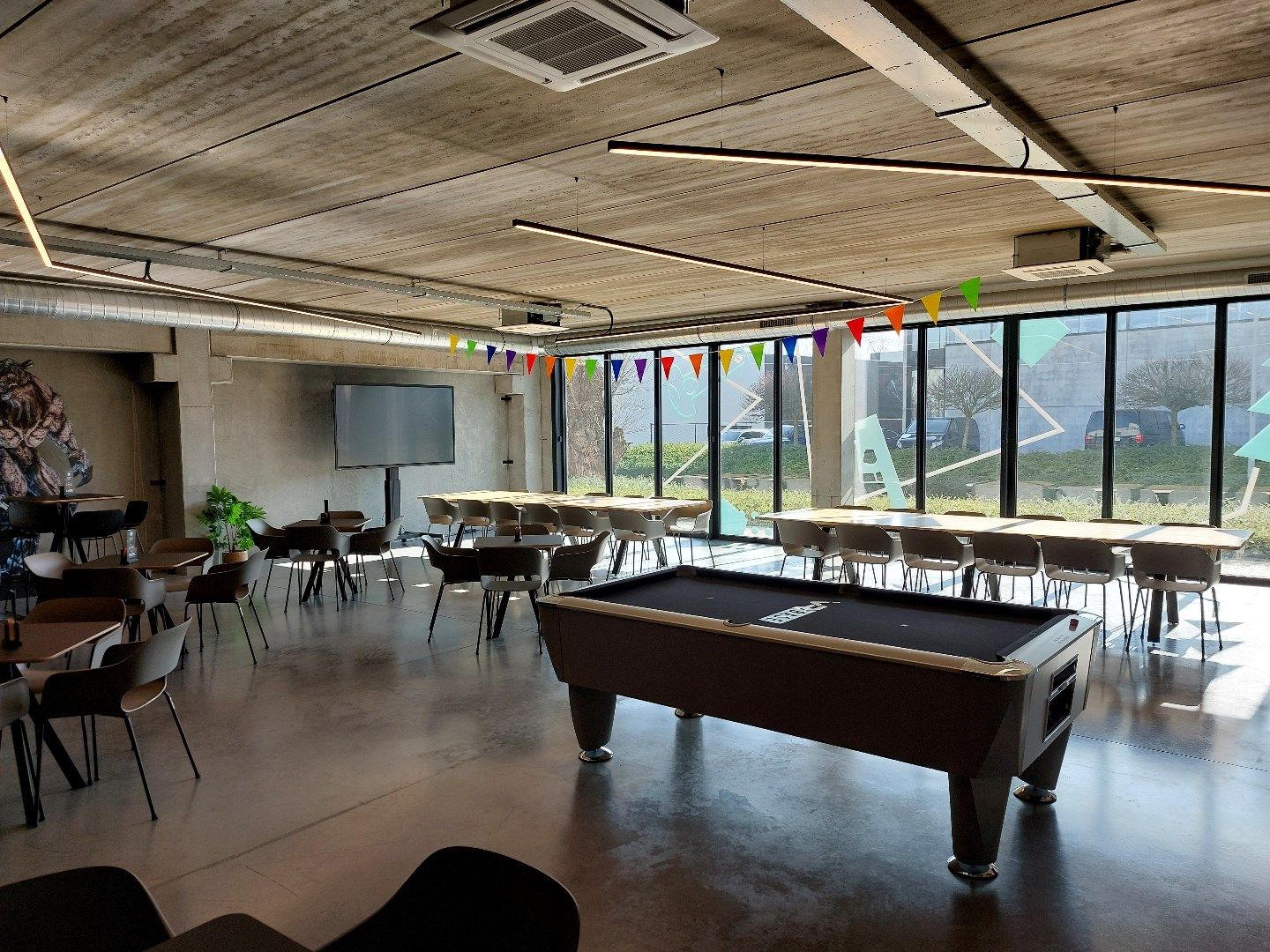 Commercieel gelegen showroom / kantoor van 276m² - nieuwbouw foto 7