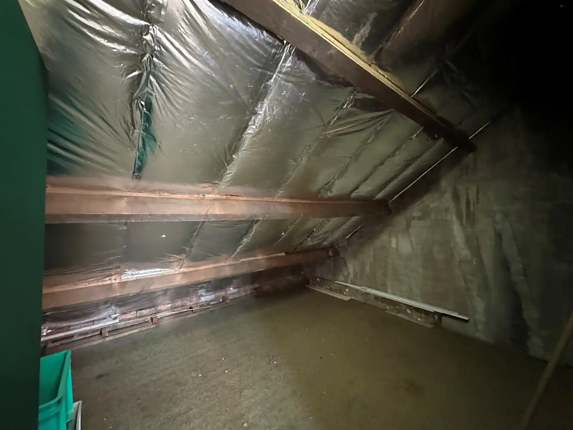 Centraal gelegen woning + garage op 281m² grond foto 17
