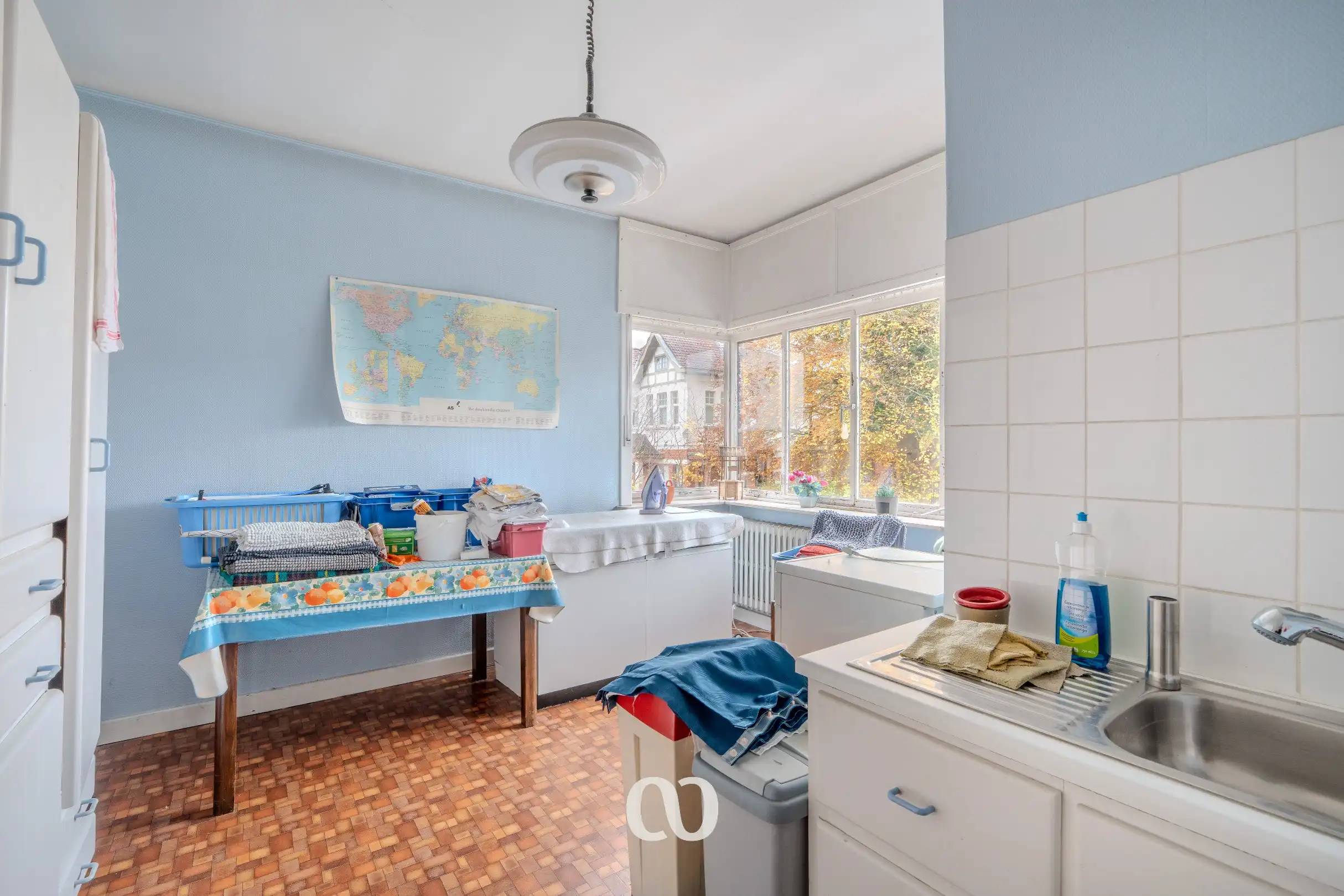 Zeer grote karaktervolle woning in art-deco stijl met tal van mogelijkheden foto 11