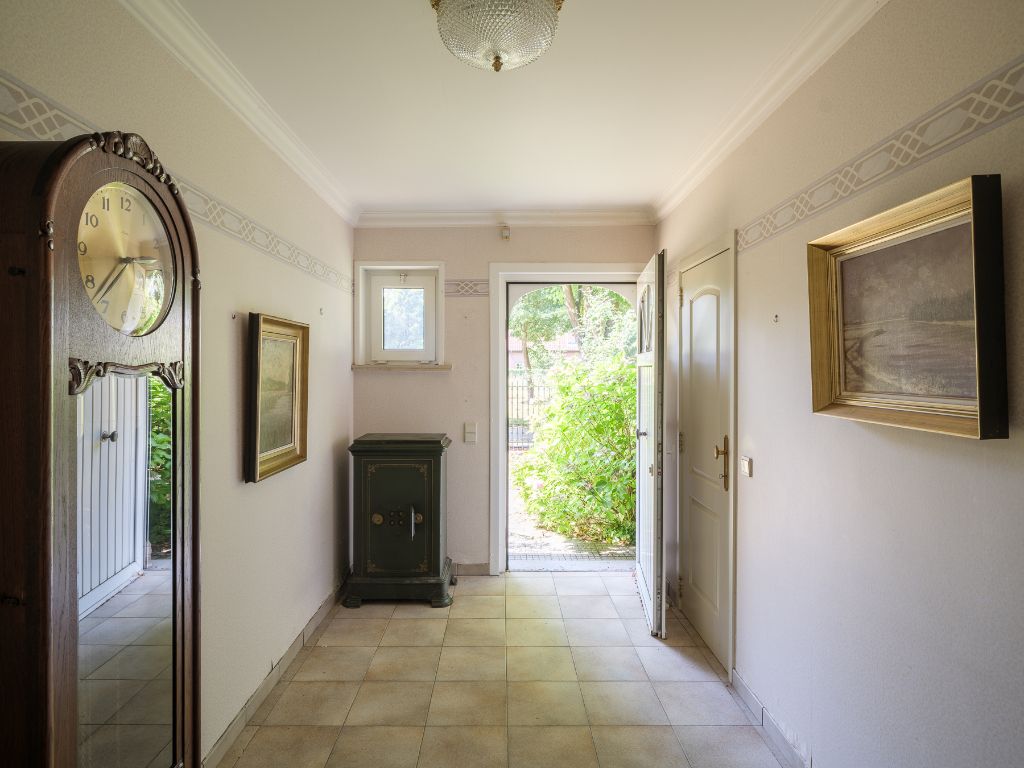 Vrijstaande woning op een gunstig perceel van 1.345 m² foto 3