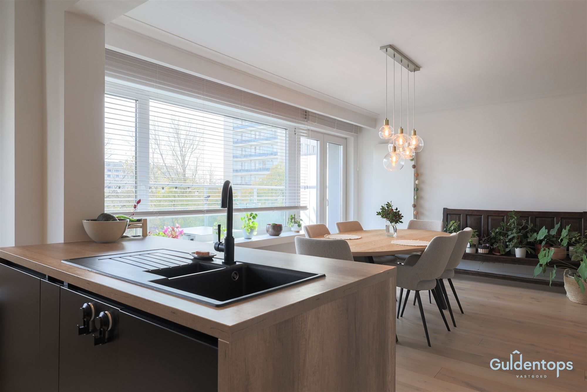 mooi 2 slkpkamerappt op topligging met fantastisch uitzicht foto 11