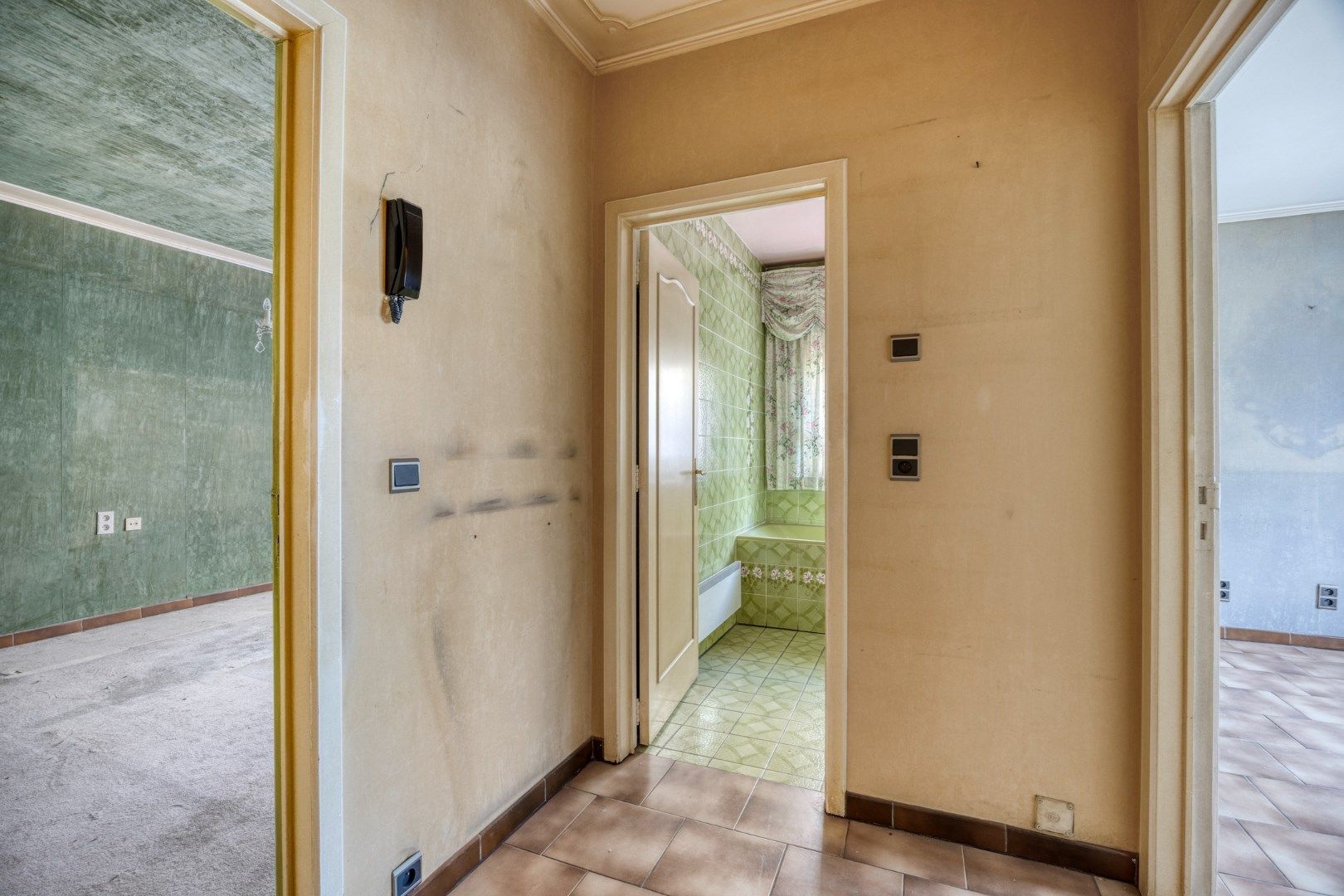 BUNGALOW – 2/4 kamers, garage & kelders – 1650 BEERSEL foto 14