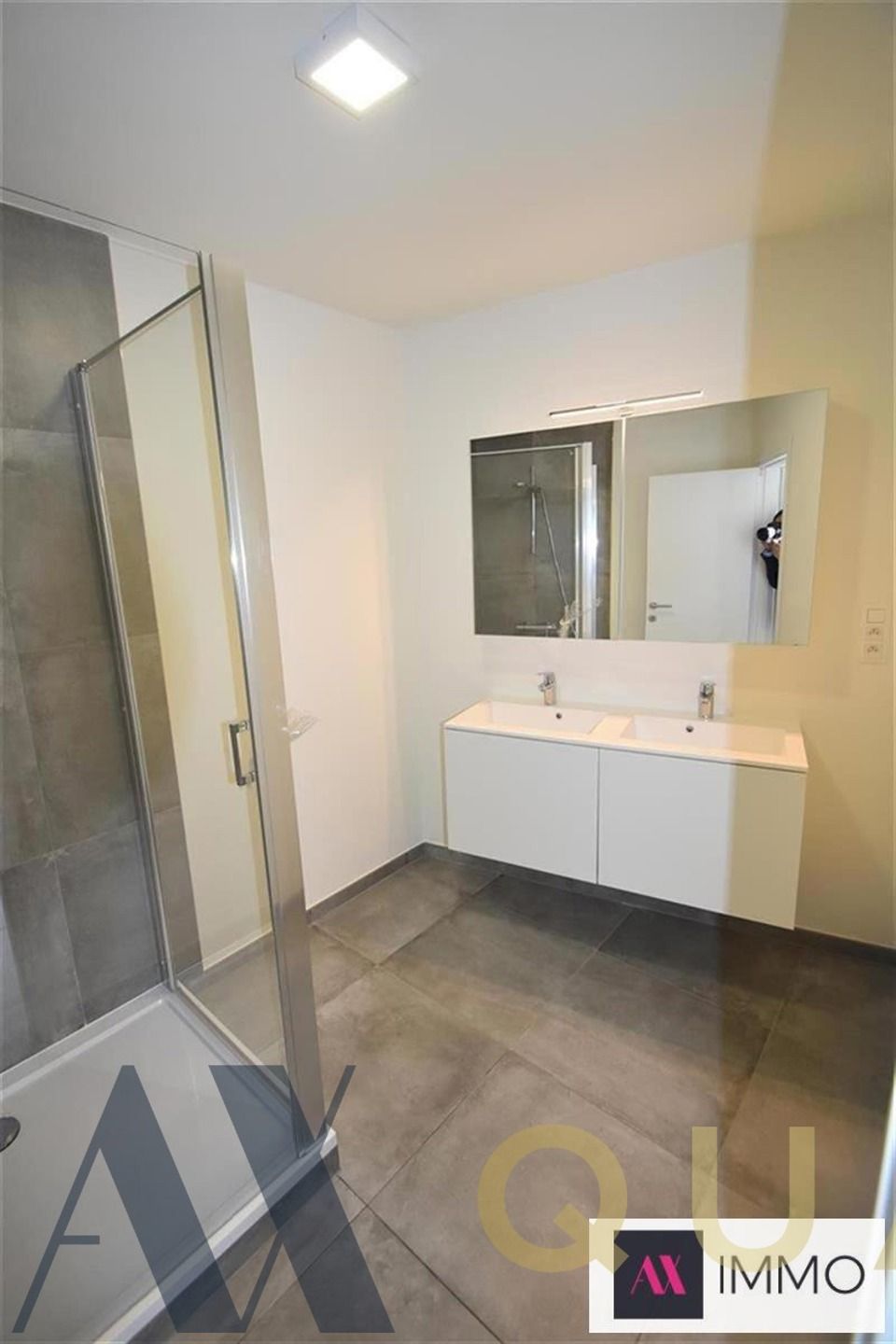 Recent 3 slpk. duplex appt. met  terr.,  2 autostpltsn., private berging, lift en gem. fietsenstalling foto 25