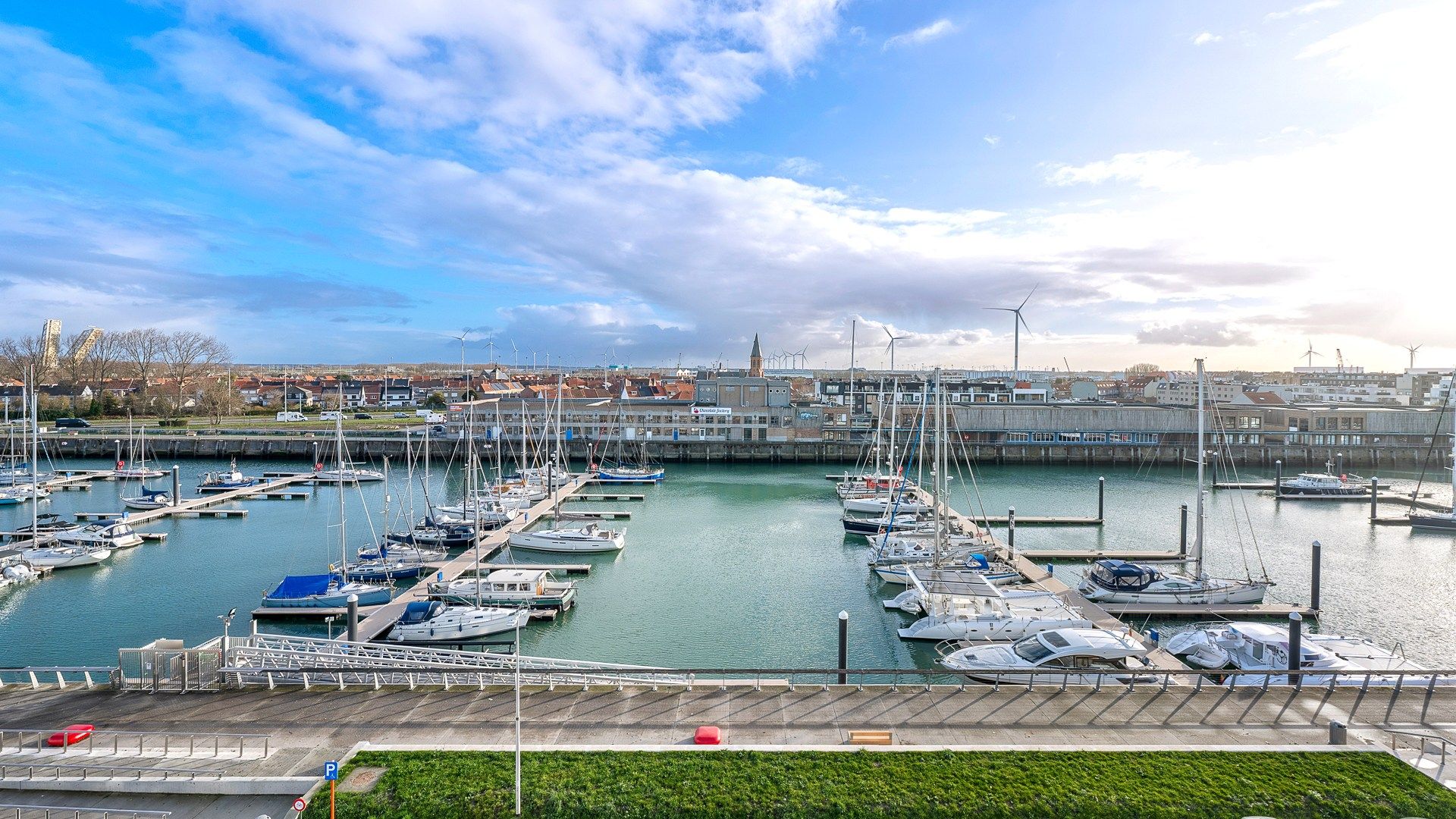 Mooie penthouse met grote zonneterrassen te Zeebrugge foto 12