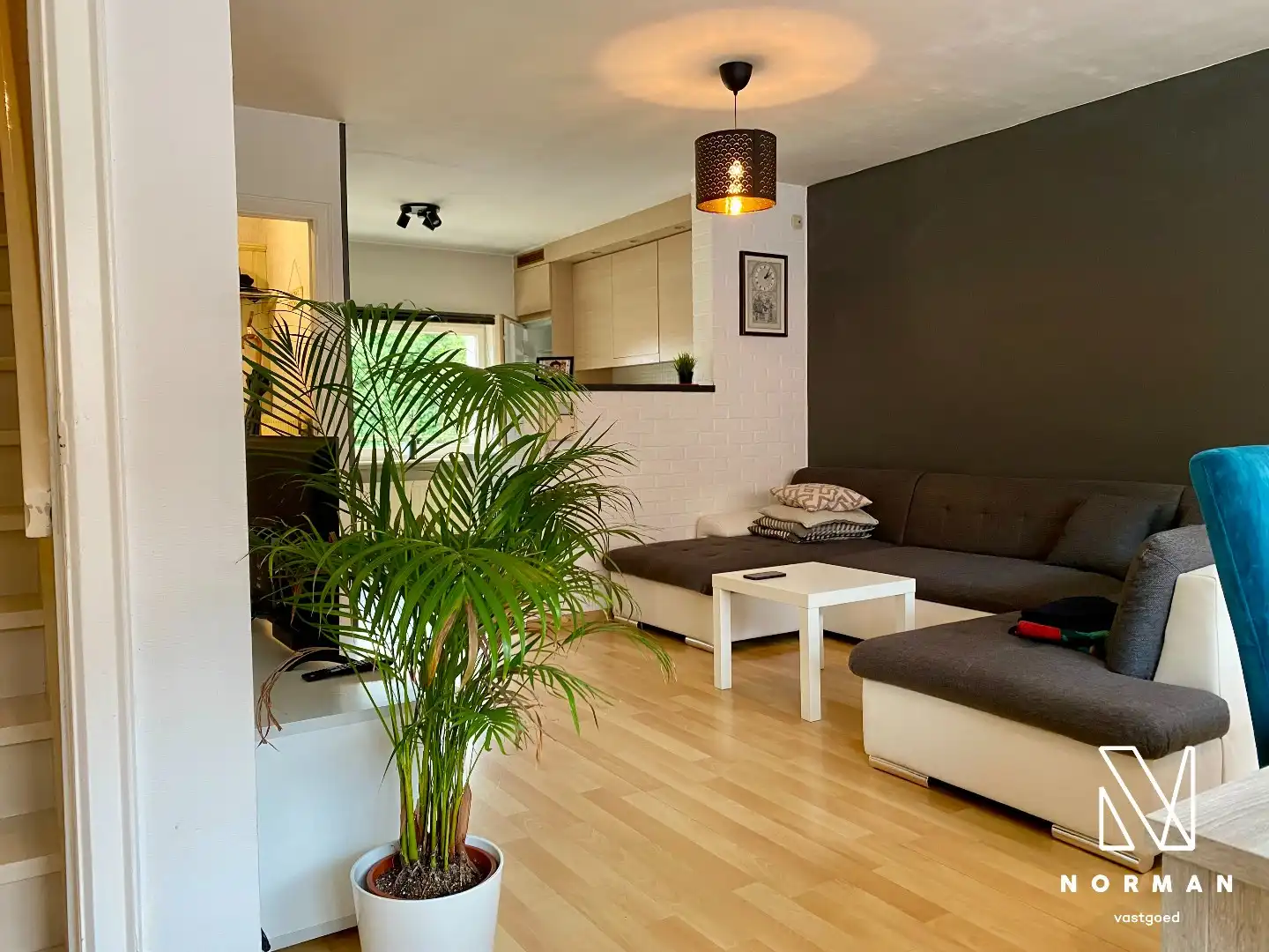 Instapklare bel-etagewoning in Kuurne met zonnig terras foto 2