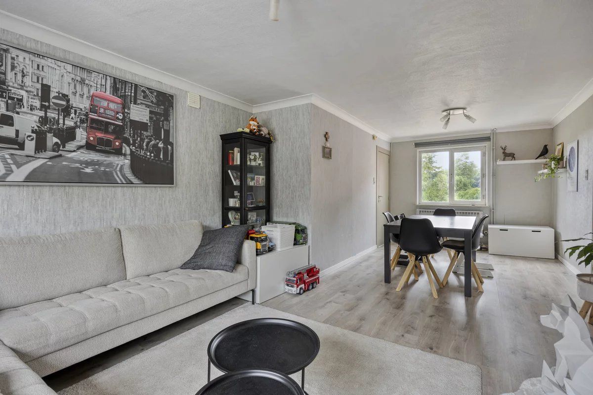 ZEER RUIM APPARTEMENT VAN 136M² MET 3 SLPK'S IN HERK-DE-STAD foto 2