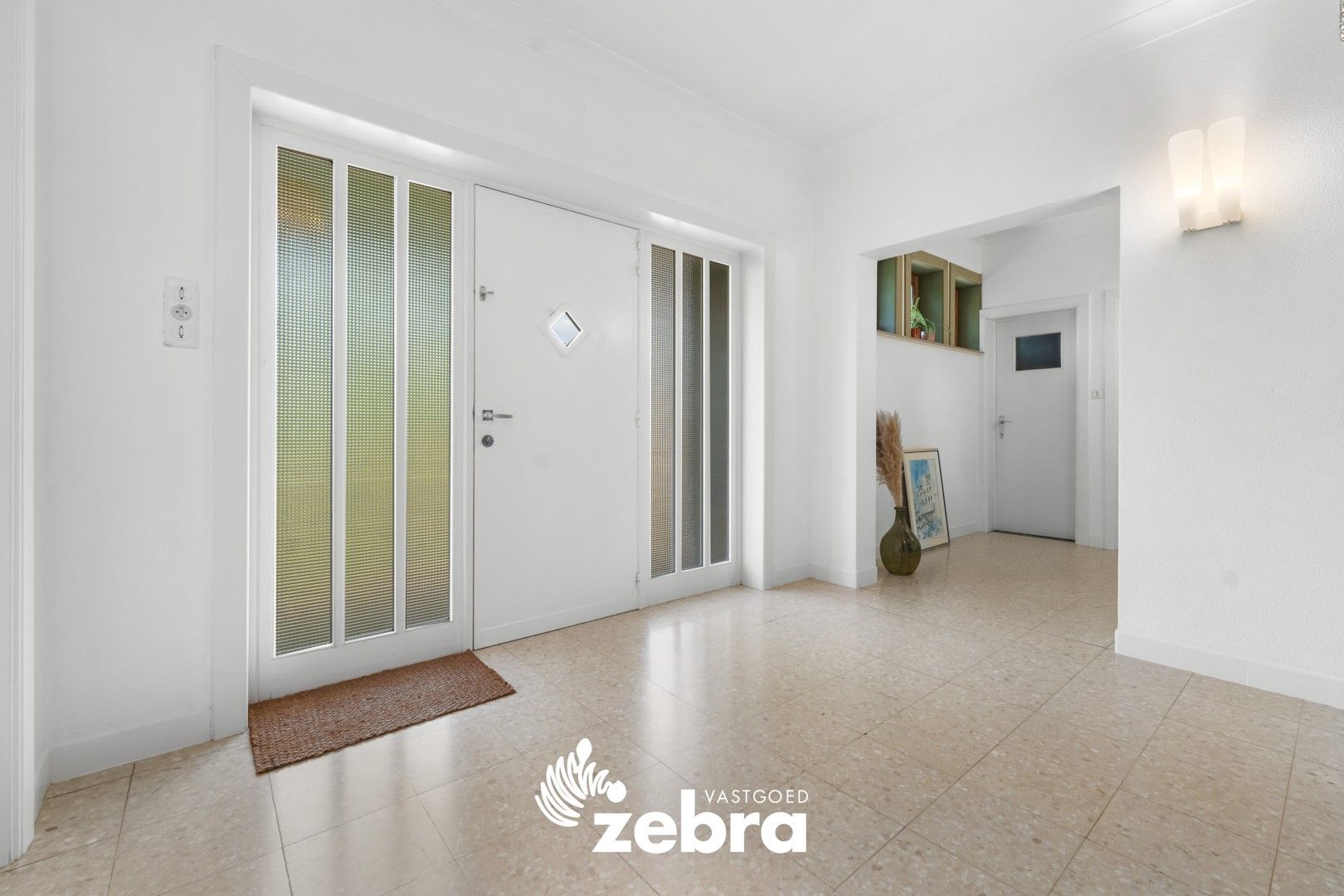 Instapklare villa met karakter op royaal perceel van 1392 m² nabij centrum Roeselare! foto 3