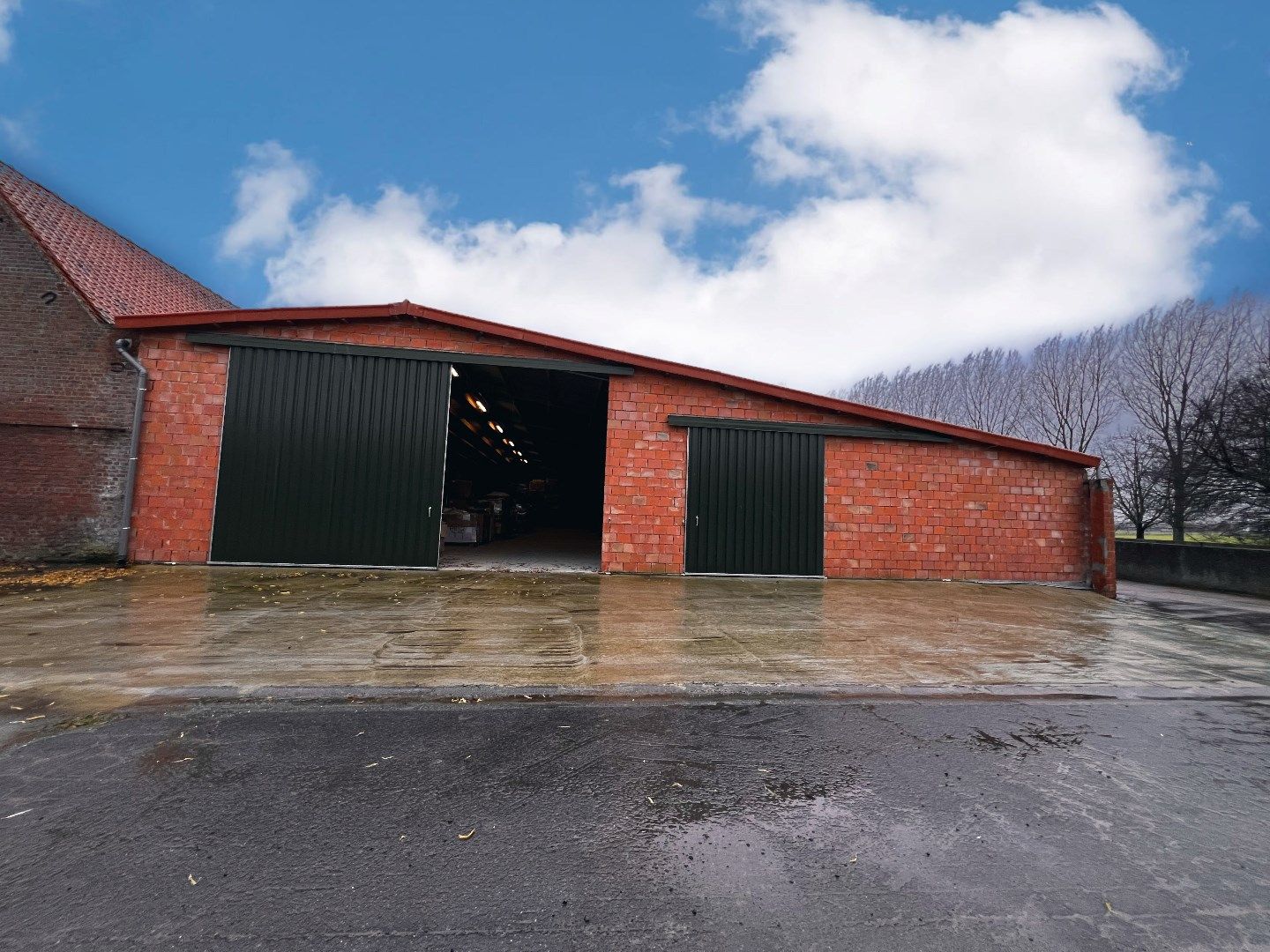 OPSLAGRUIMTE VAN 635 M² IN IEPER foto 2
