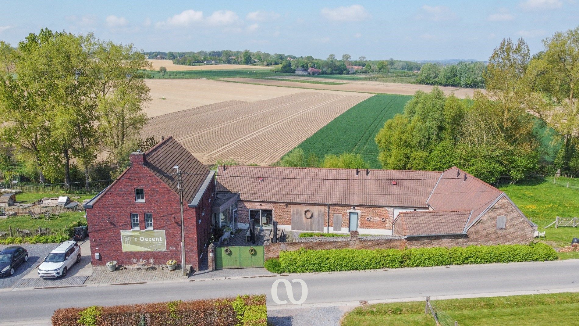 Prachtig gelegen woning met B&B in Mater foto {{pictureIndex}}