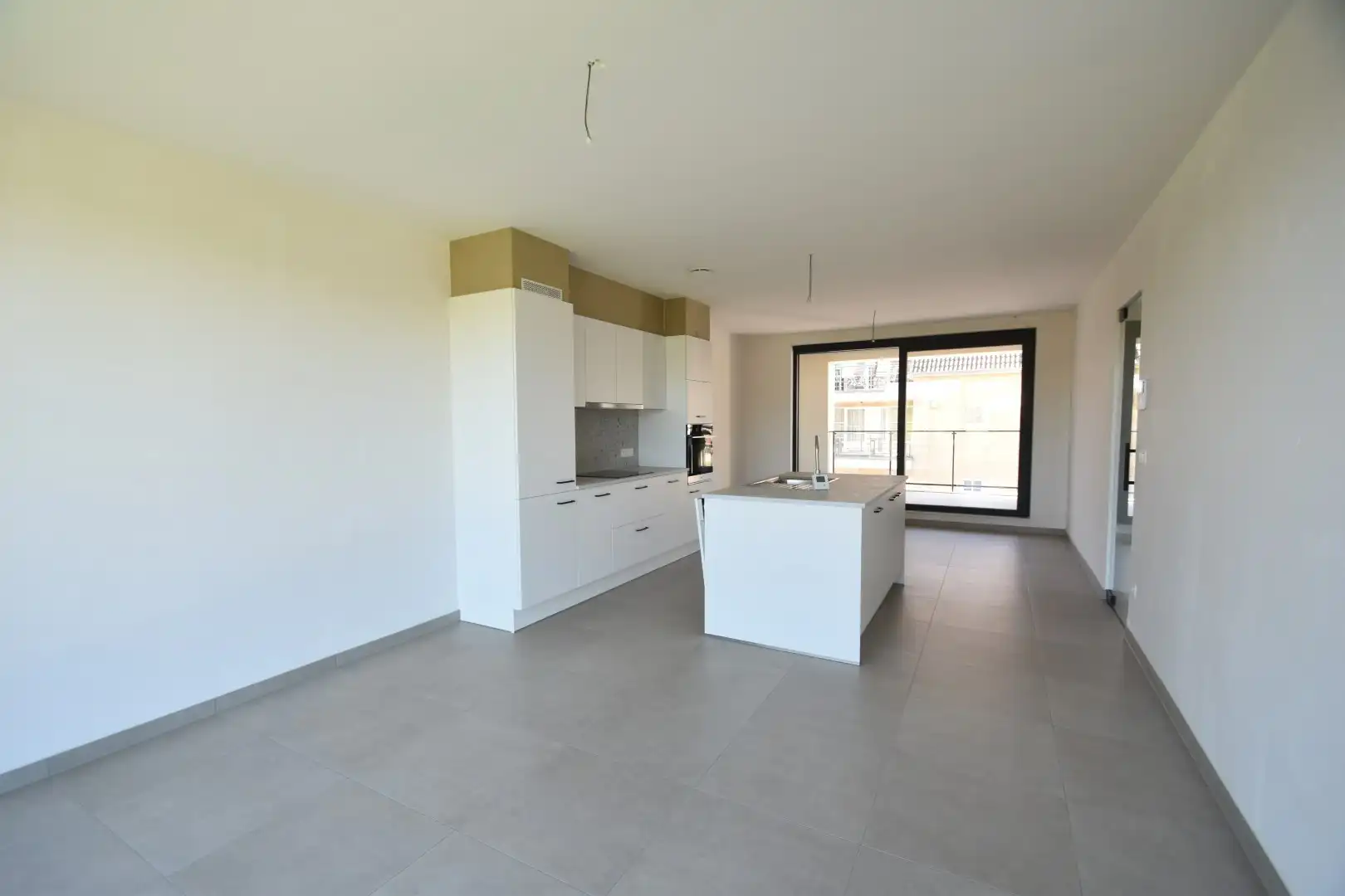 Modern ingericht appartement aan rand van centrum foto 2