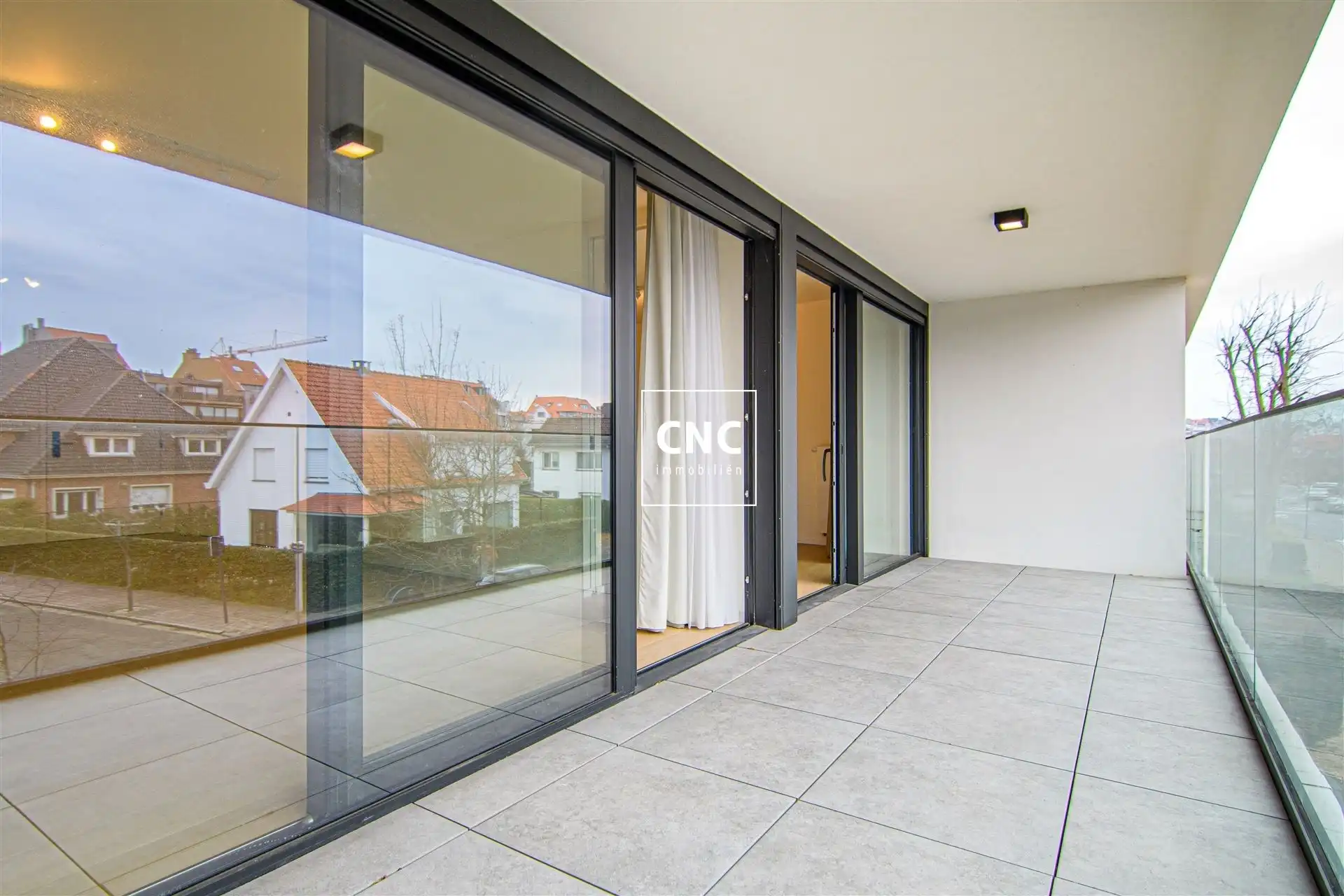 Volledig afgewerkt serviceflat in een luxueuze residentie foto 16