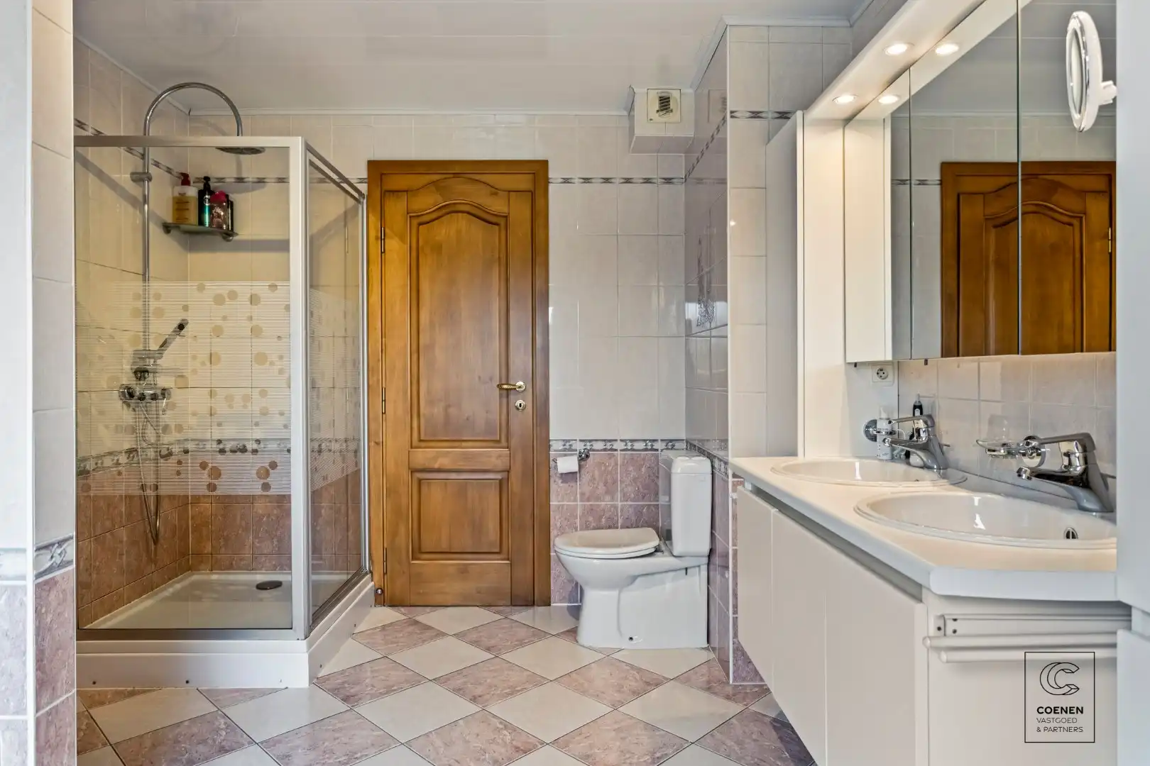 Ruim en stijlvol appartement van 146m² met zonnig terras in Lier!  foto 15