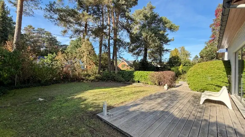 Villa op 28 are met mooie tuin foto 20