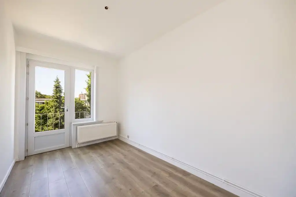 Lichtrijk appartement tussen het groen foto 10