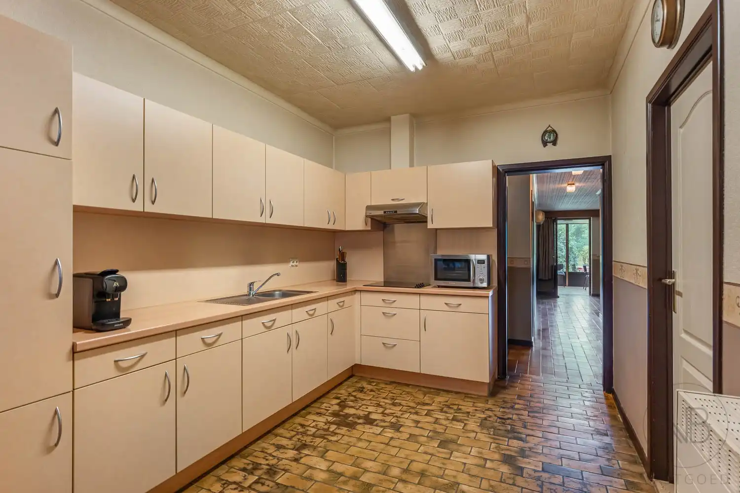 Gelijkvloerse woning op 13a 38ca – te renoveren of af te breken voor nieuwbouw aan 6% btw foto 5