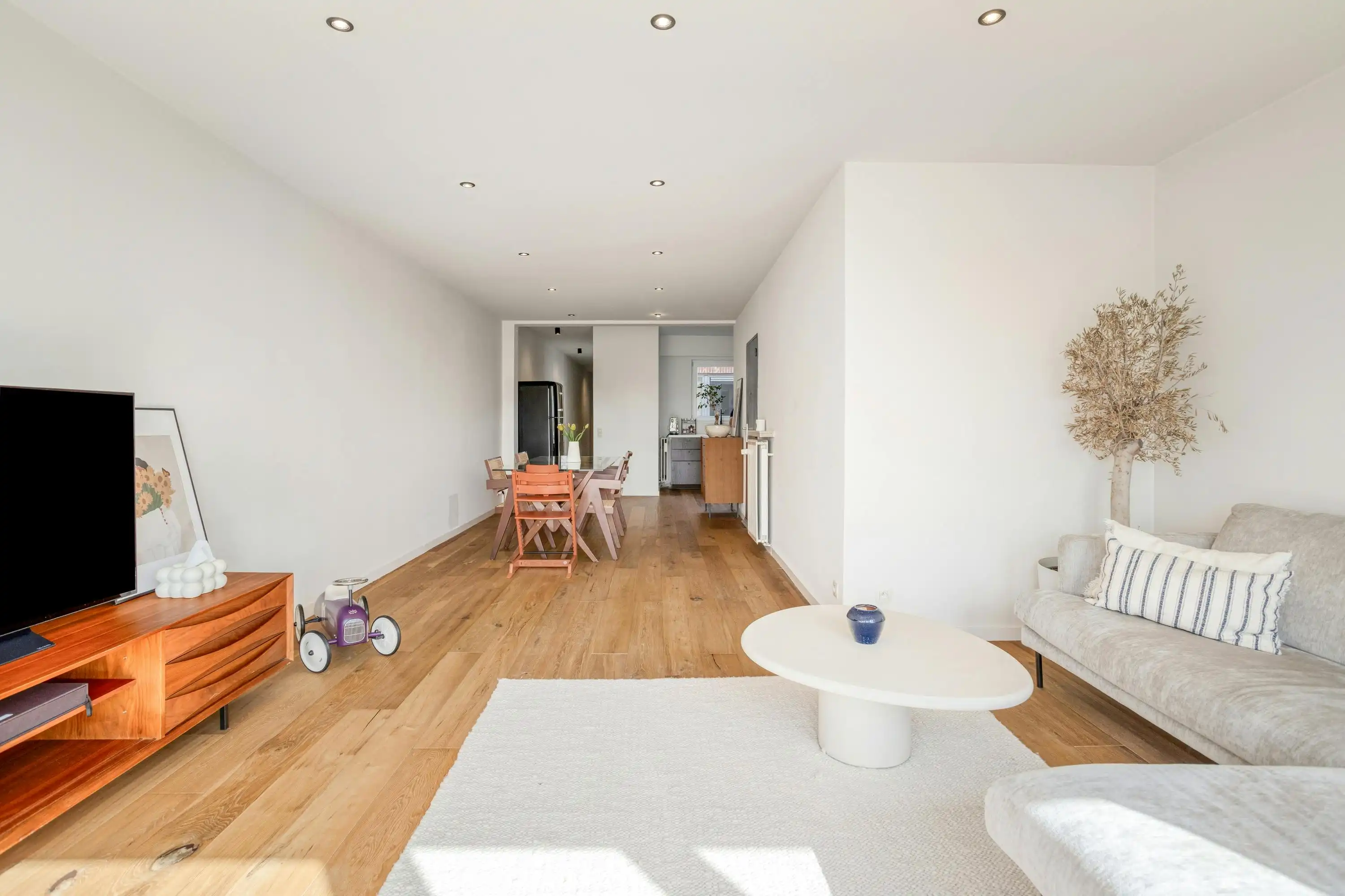 Kwalitatief appartement met 3 slaapkamers te koop in Merksem foto 4