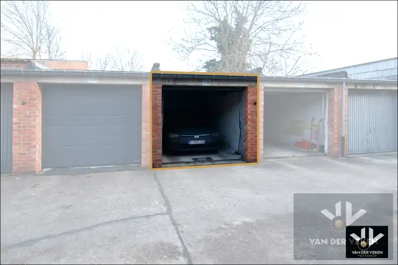 Totaal gerenoveerd gelijkvloers 3 slpk-appartement met gezellig terras op een toplocatie. Garagebox optioneel! foto 21